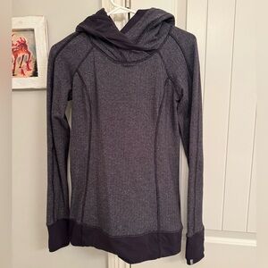 Lululemon Stretchy Form Fitting Think Fast Hoodie Top 4